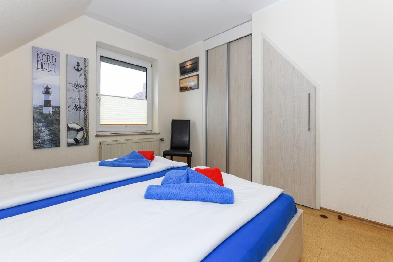 Ferienwohnung Juist Inselhaus Am Deich Neuharlingersiel Esterno foto