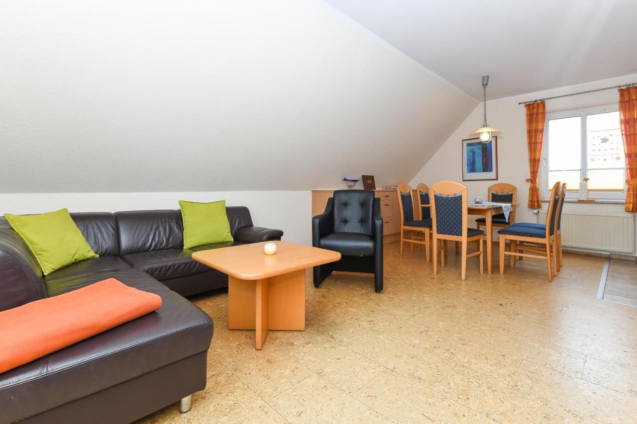 Ferienwohnung Juist Inselhaus Am Deich Neuharlingersiel Esterno foto