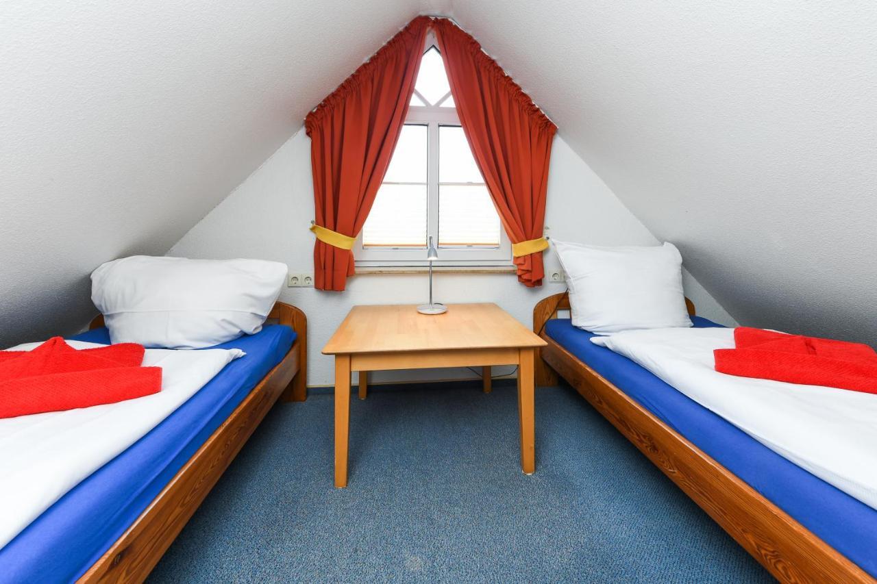 Ferienwohnung Juist Inselhaus Am Deich Neuharlingersiel Esterno foto